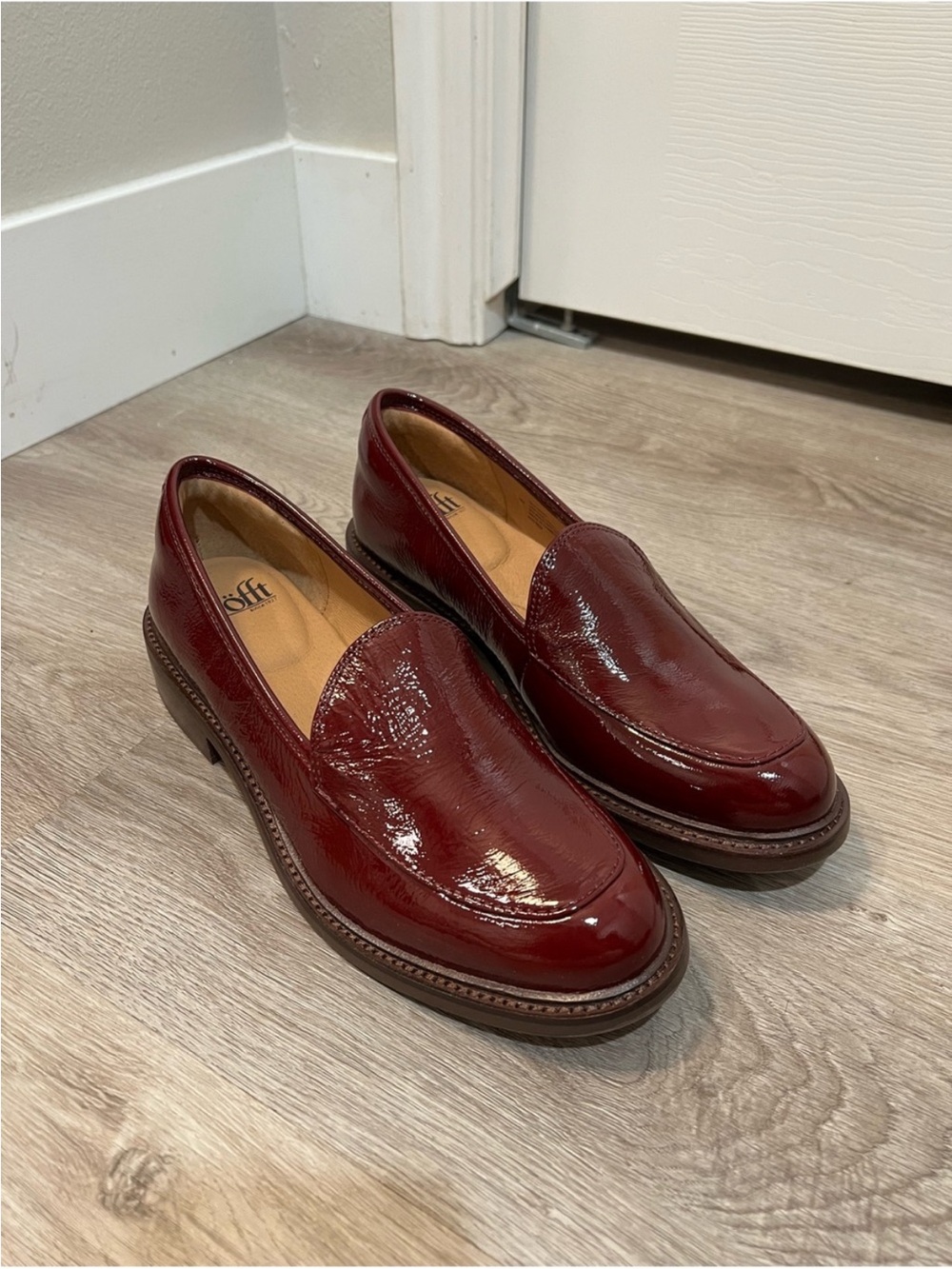 Sofft Women's Burgundy Patent Leather Loafers 9